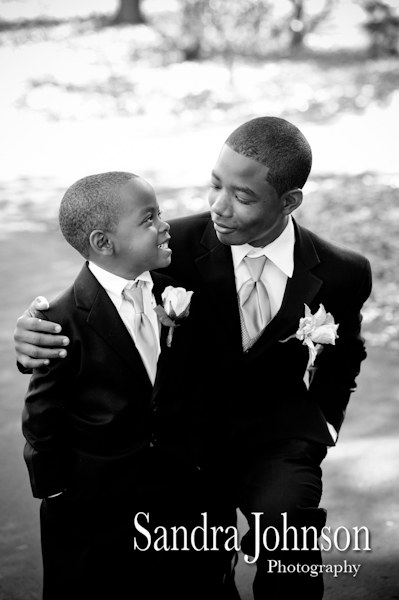 Best 310 Lakeside wedding photographer - Sandra Johnson (SJFoto.com)